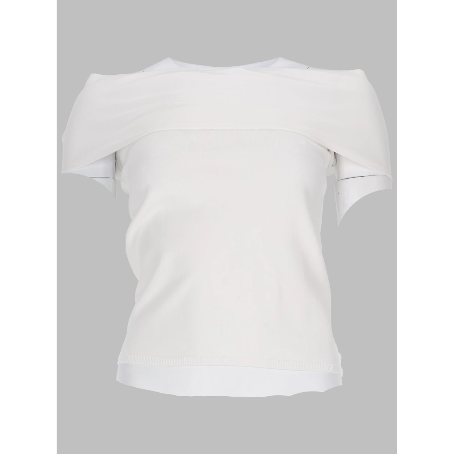 neckline detail top