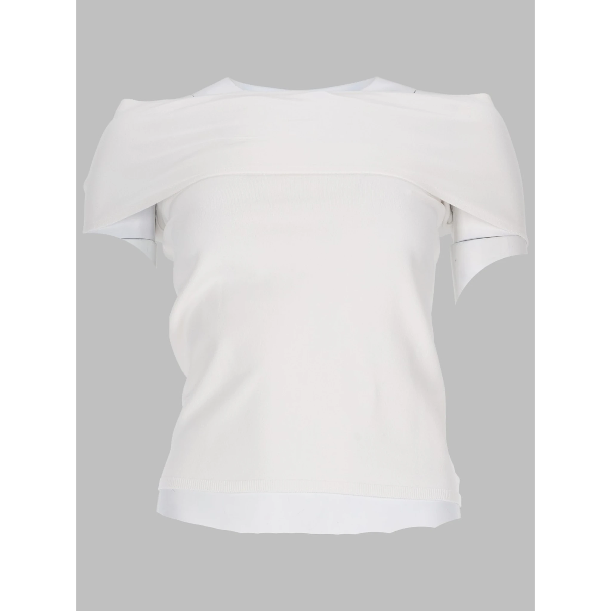 neckline detail top