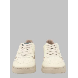 SNEAKER "MEDALIST LOW"