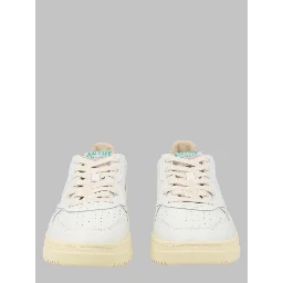 SNEAKER "MEDALIST LOW"
