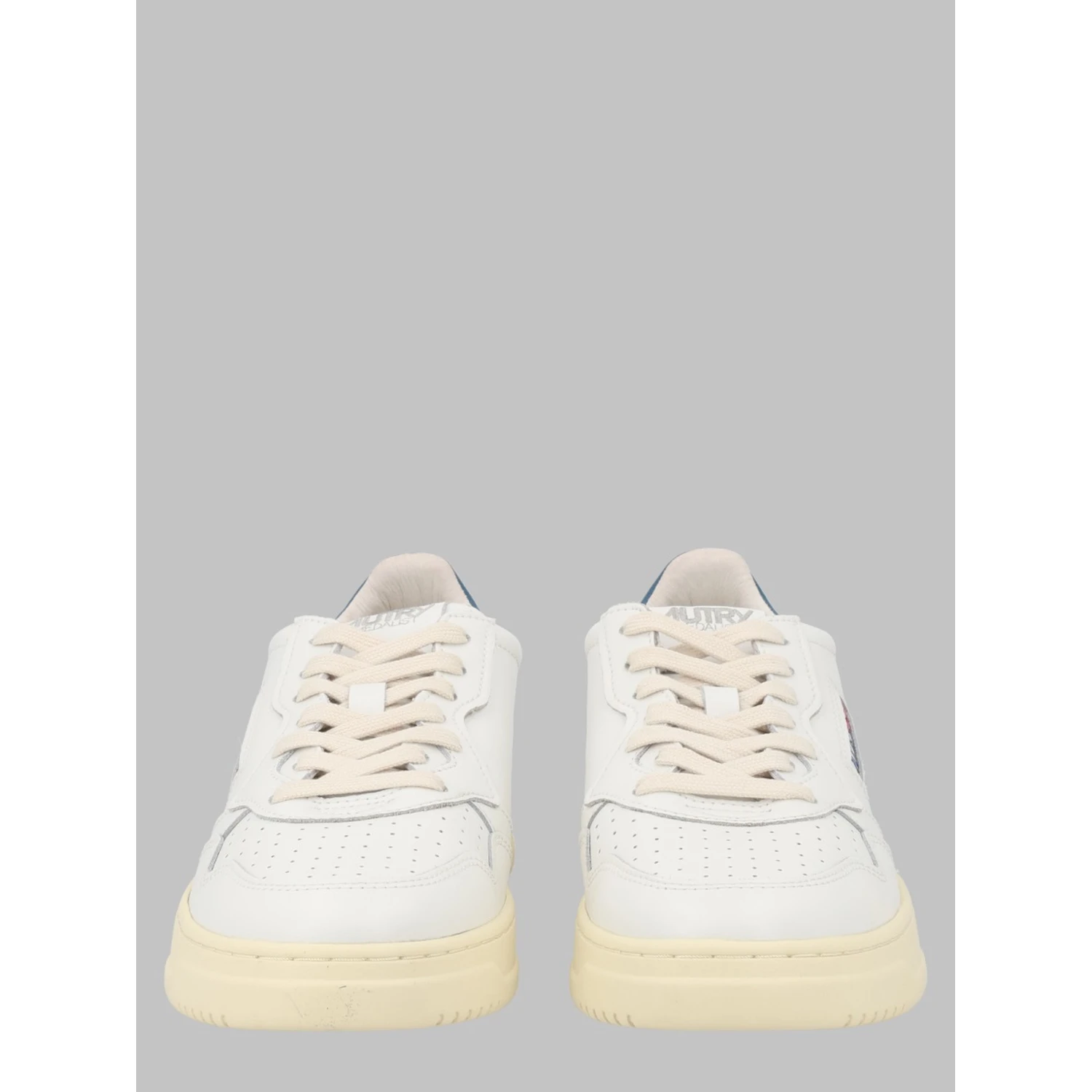 SNEAKER "MEDALIST LOW"