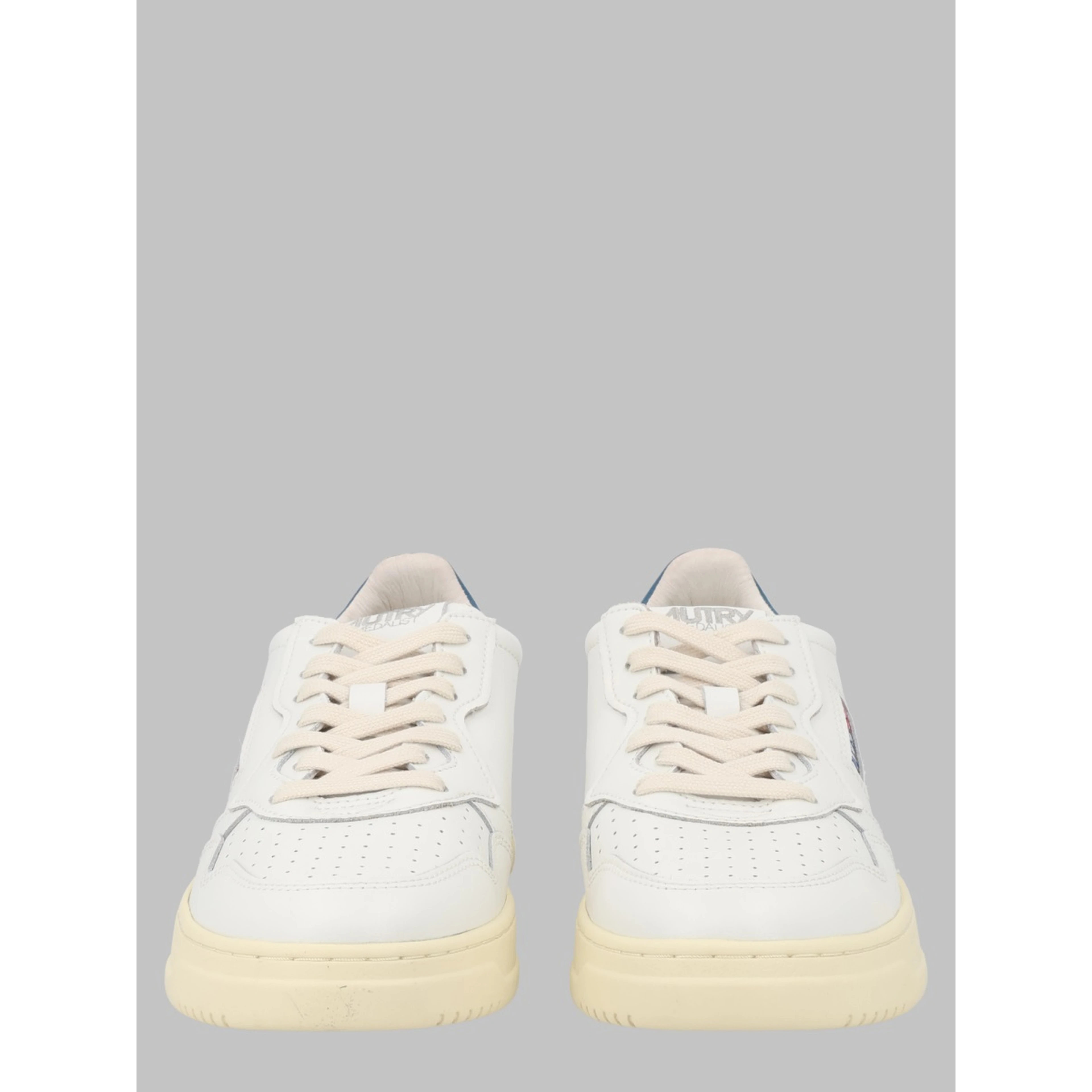 SNEAKER "MEDALIST LOW"