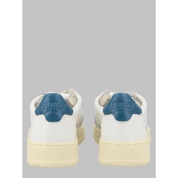 SNEAKER "MEDALIST LOW"