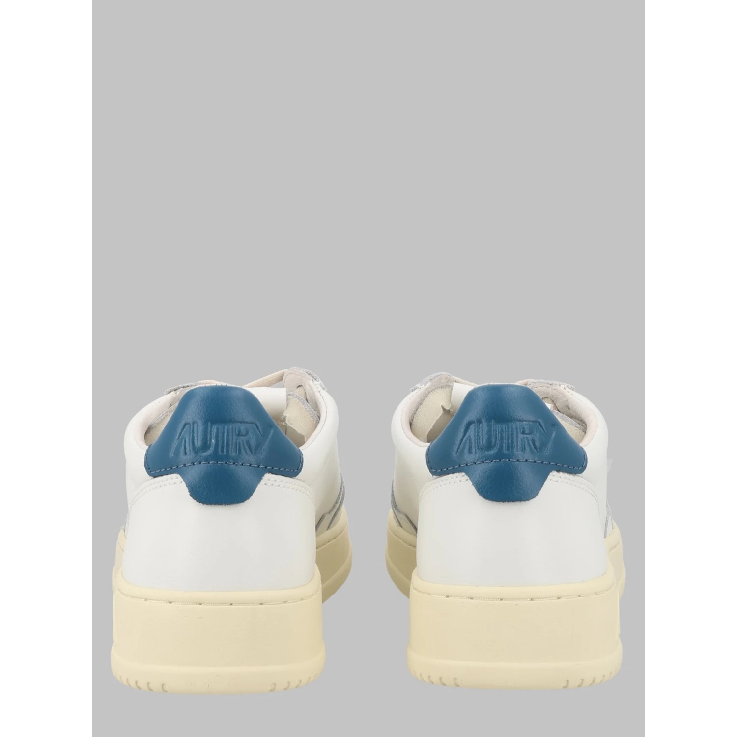 SNEAKER "MEDALIST LOW"