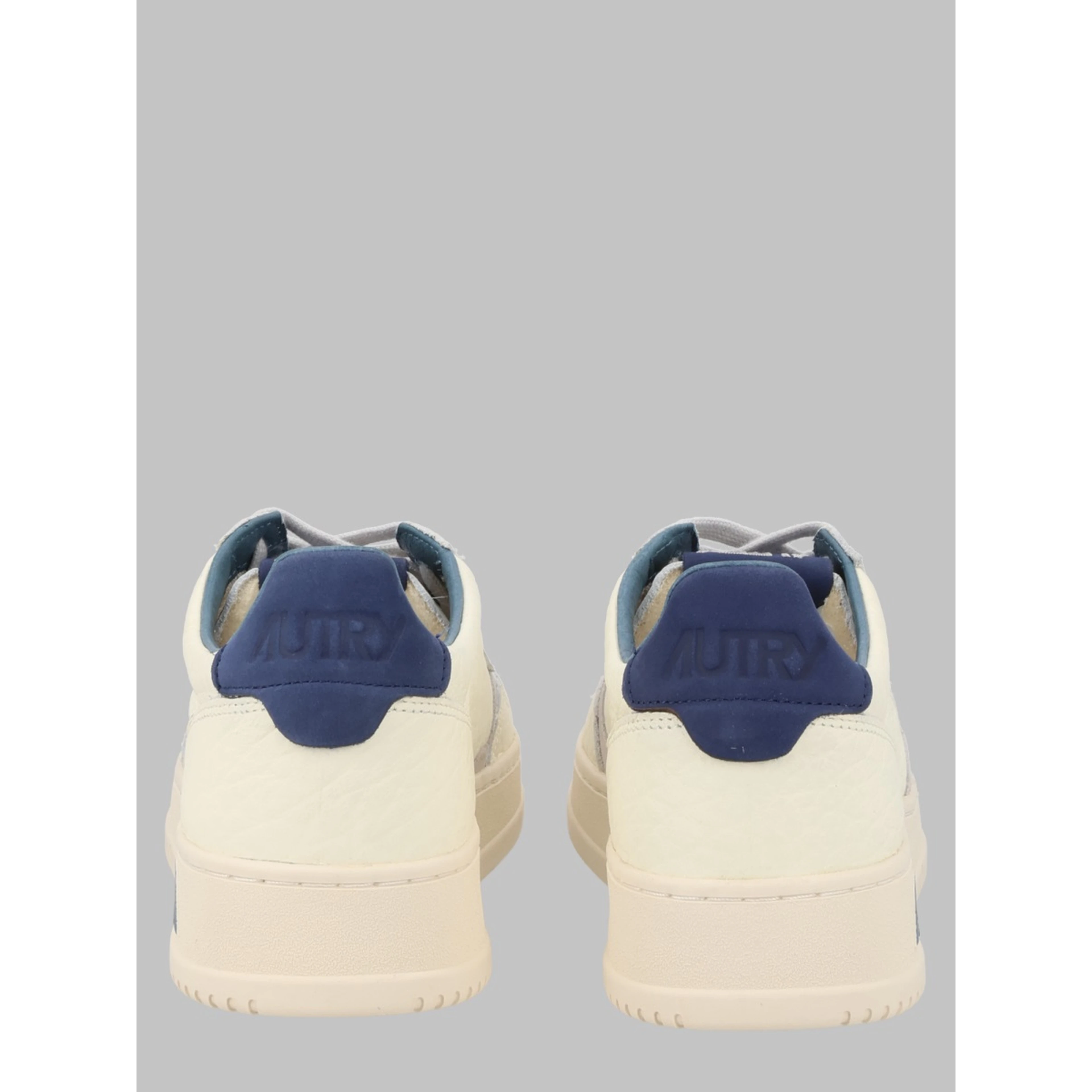 SNEAKER "MEDALIST LOW"