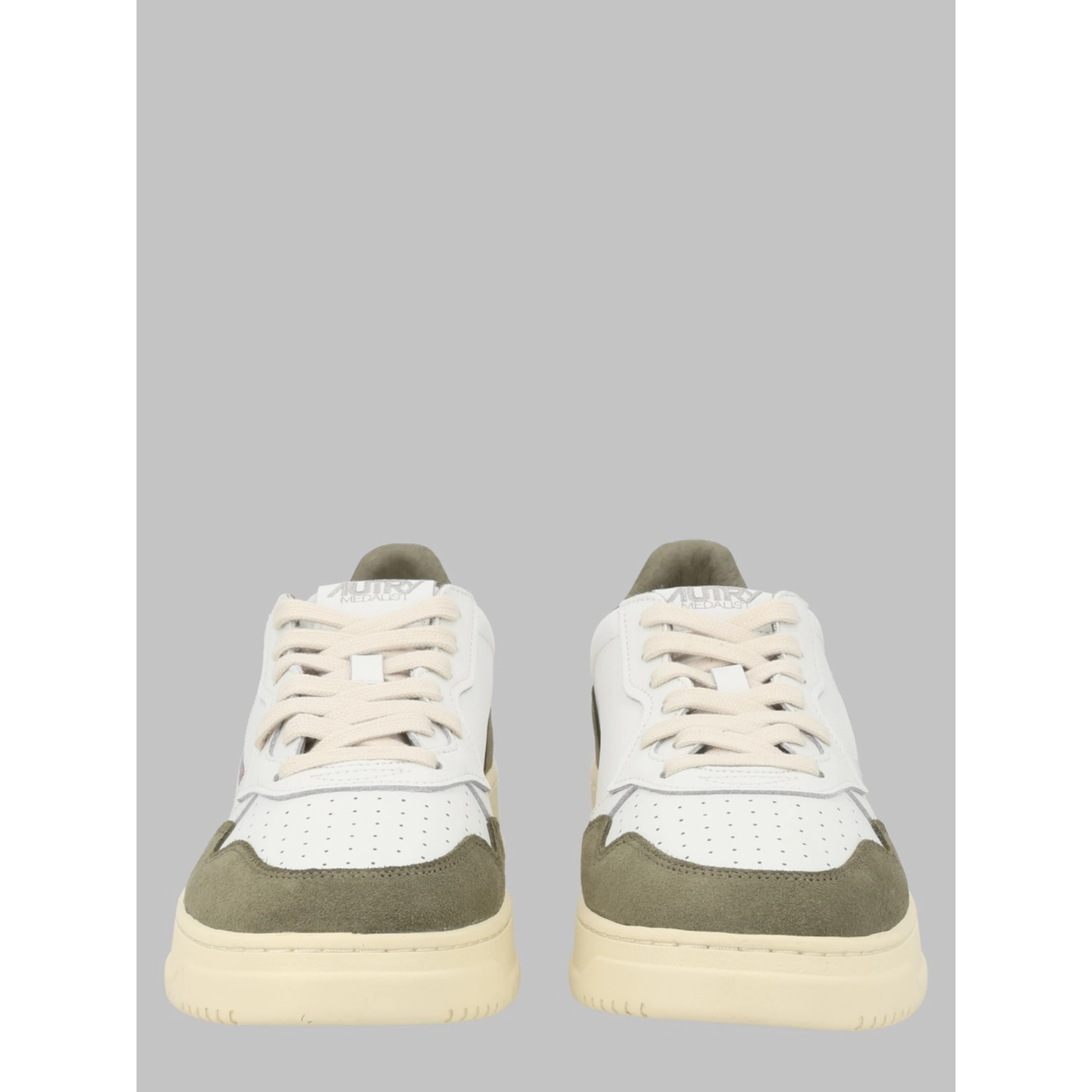 SNEAKER "MEDALIST LOW"