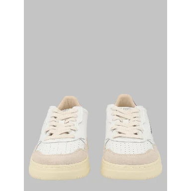 SNEAKER "MEDALIST LOW"