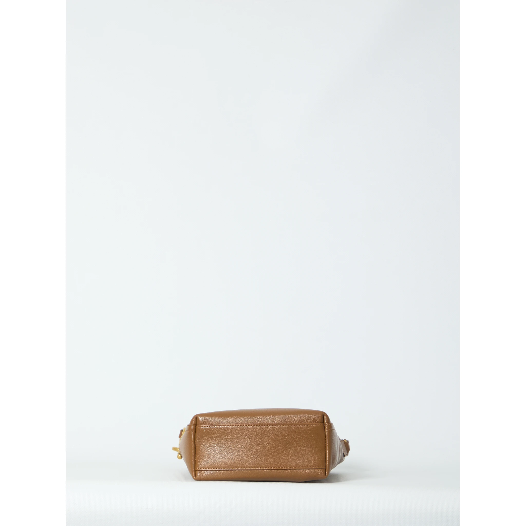 B Clip bucket bag