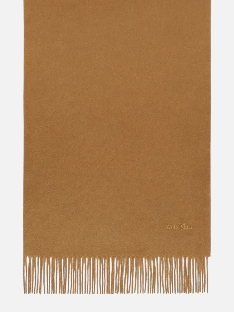 MAX MARA THROWS A SCARF