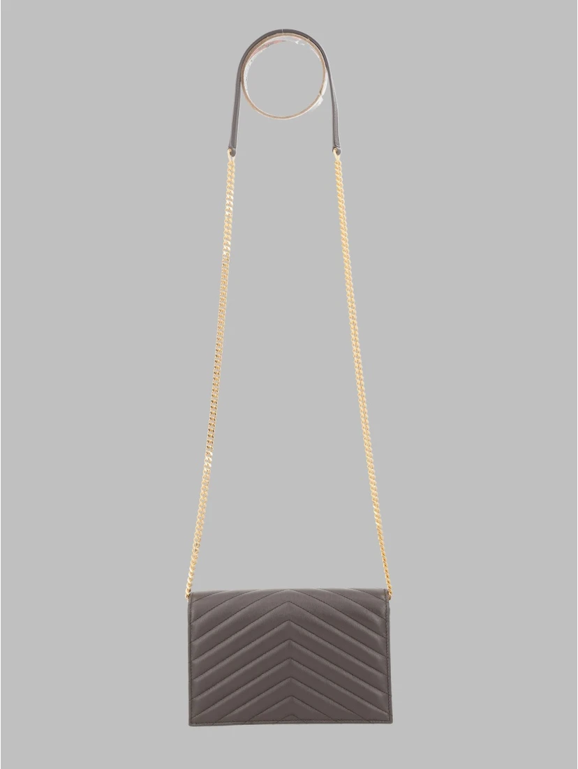 PORTAFOGLIO CON CATENA "ENVELOPE CASSANDRE"