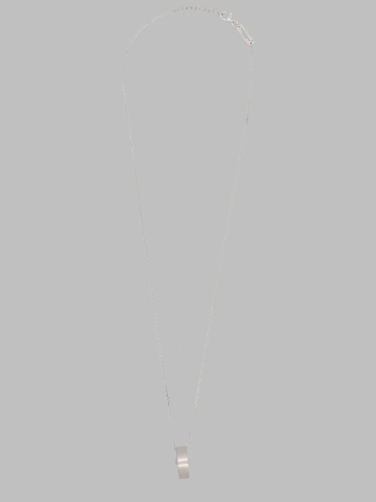 COLLANA CON PENDENTE AD ANELLO alternative