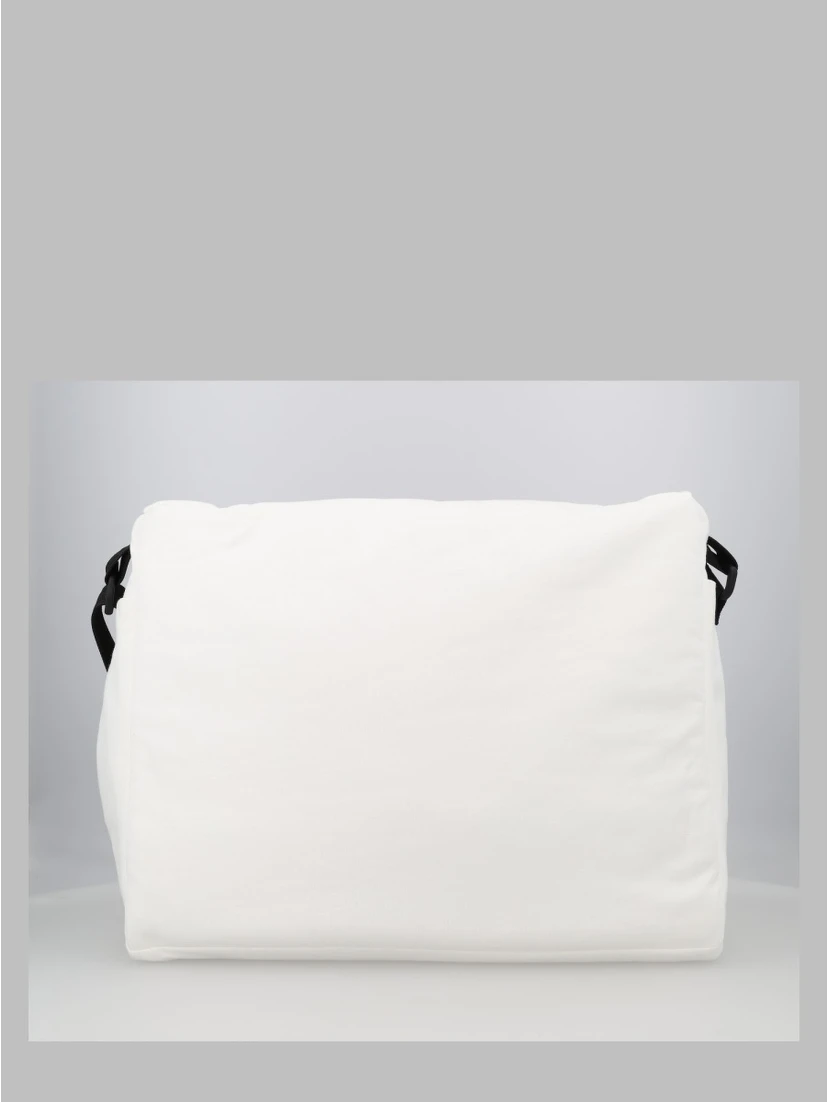 baby changing
bag w/mat (c.o)
