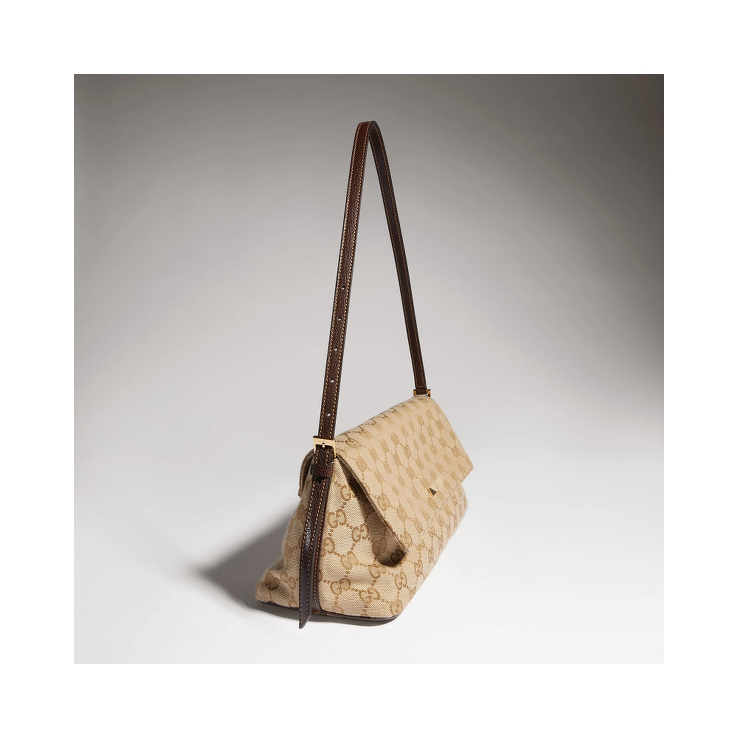 "Madison" medium shoulder bag