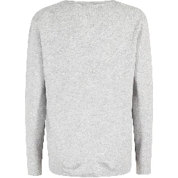 WEEKEND V-NECK