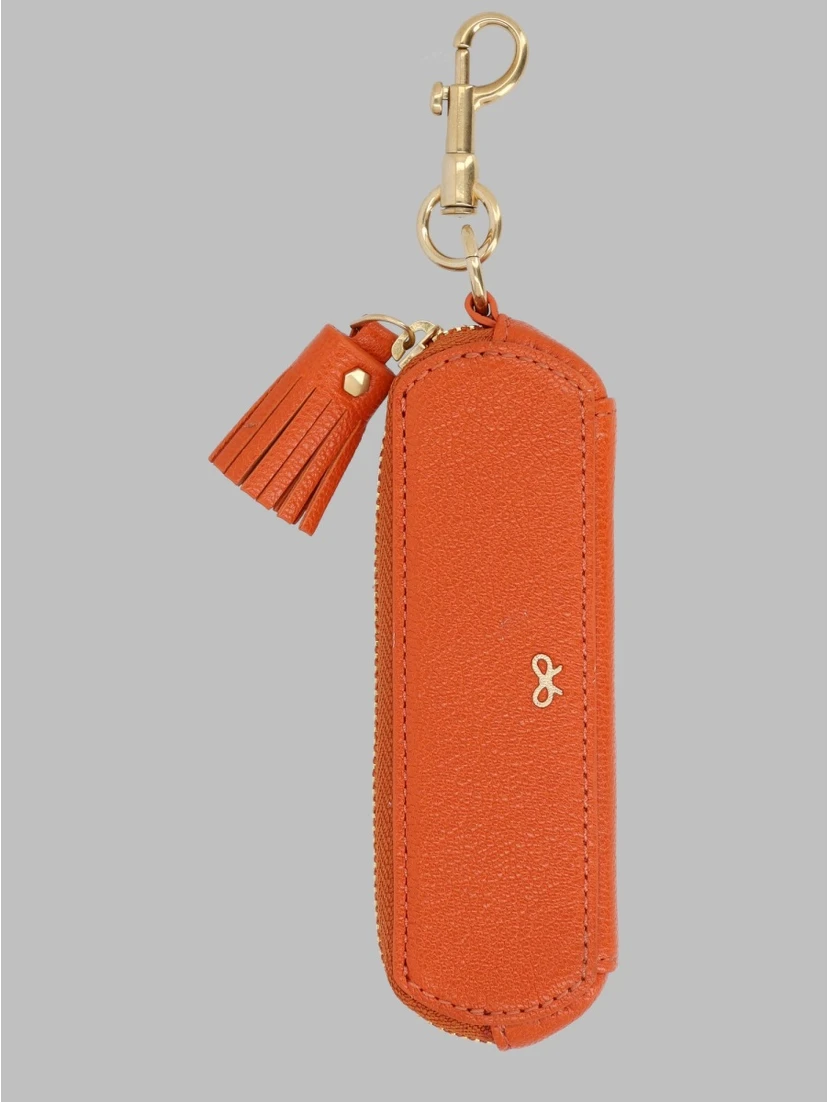 CHARM IN PELLE