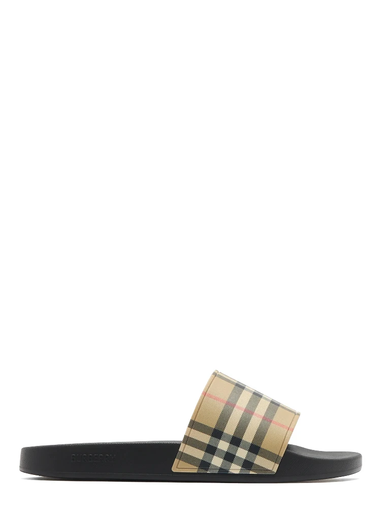 Burberry Flat shoes