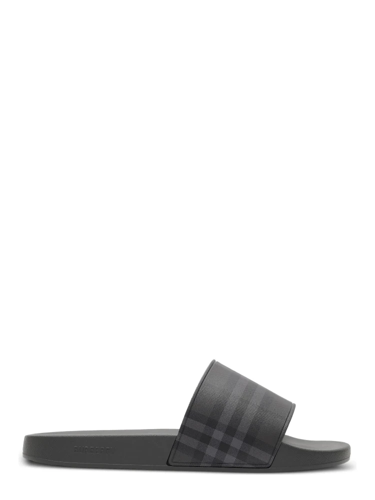 Burberry Flat shoes