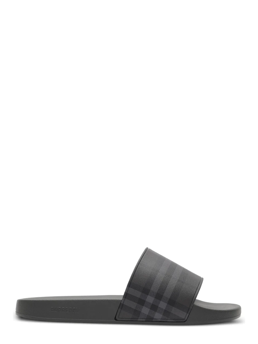 Burberry Flat shoes