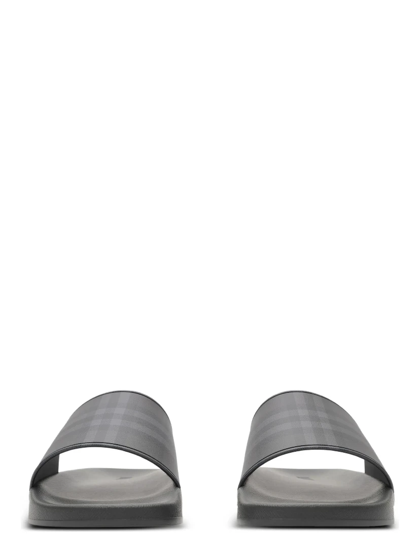 Burberry Flat shoes