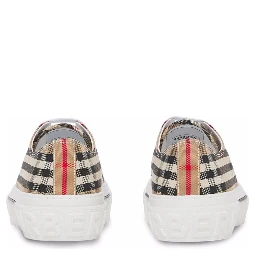 Burberry Flat shoes