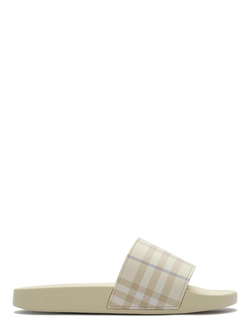 Burberry Flat shoes