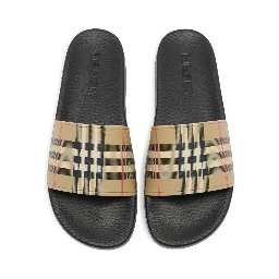 Burberry Flat shoes