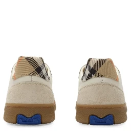 Burberry Flat shoes
