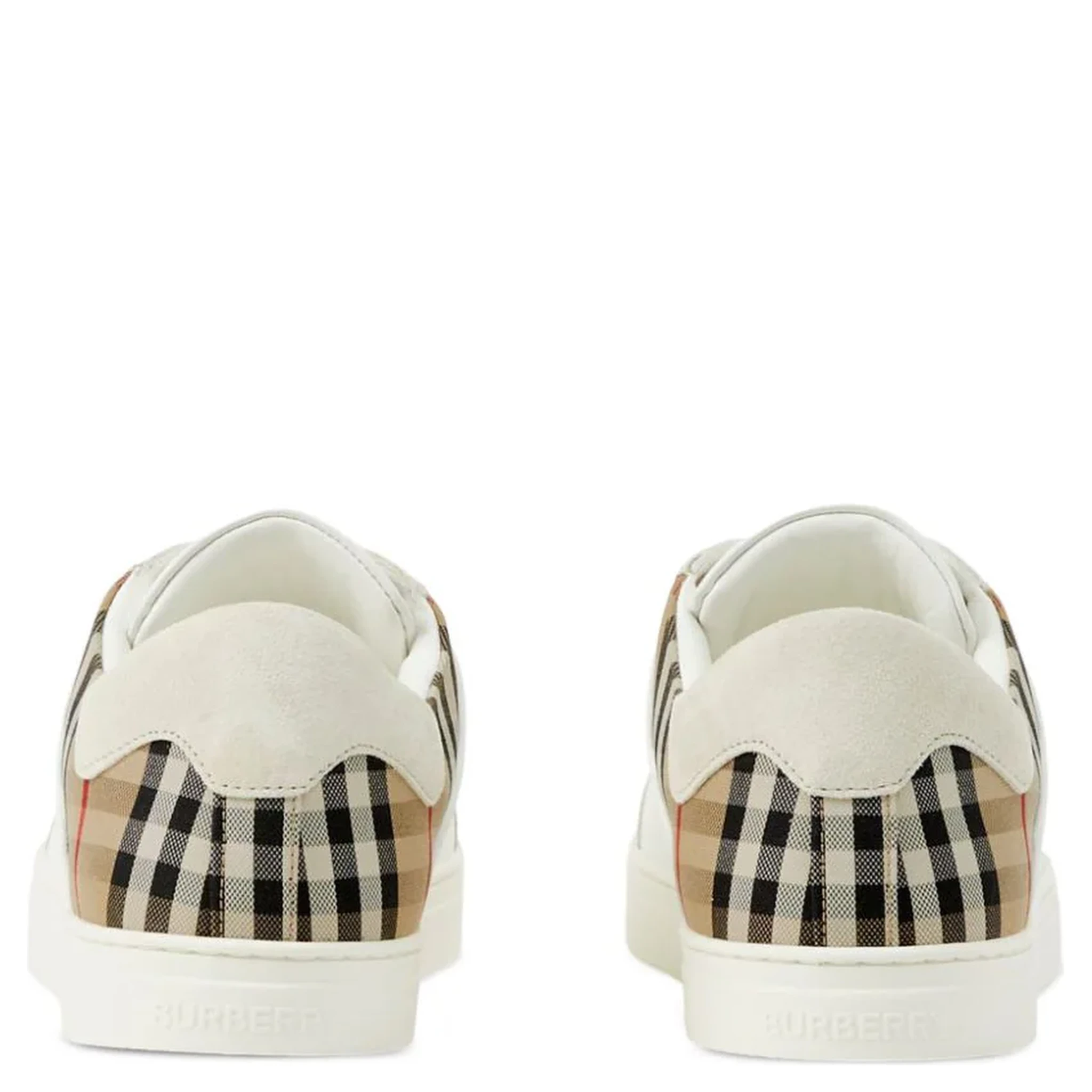 Burberry Flat shoes