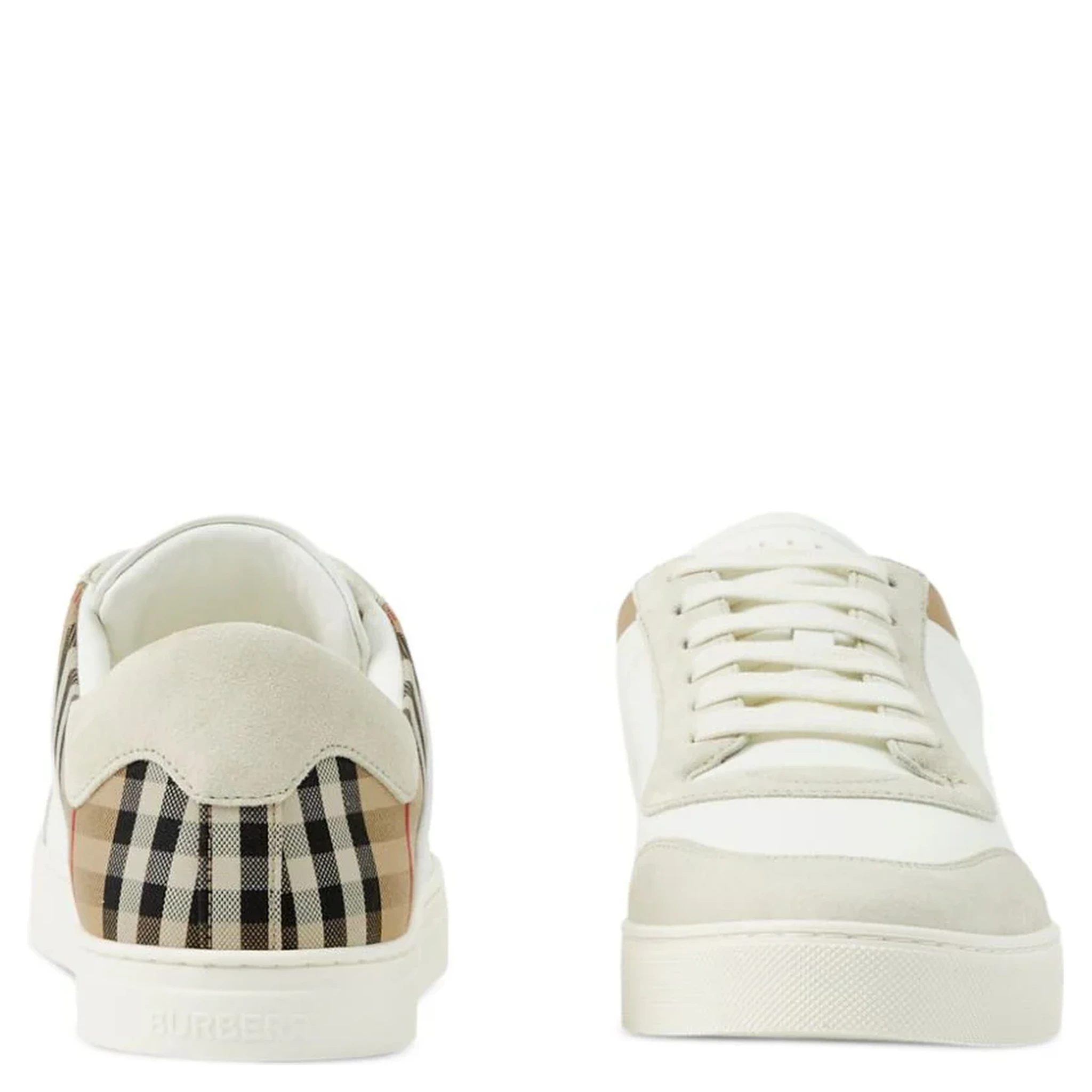 Burberry Flat shoes