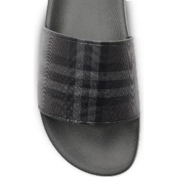 Burberry Flat shoes