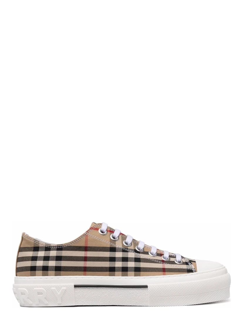 Burberry Flat shoes