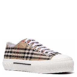 Burberry Flat shoes