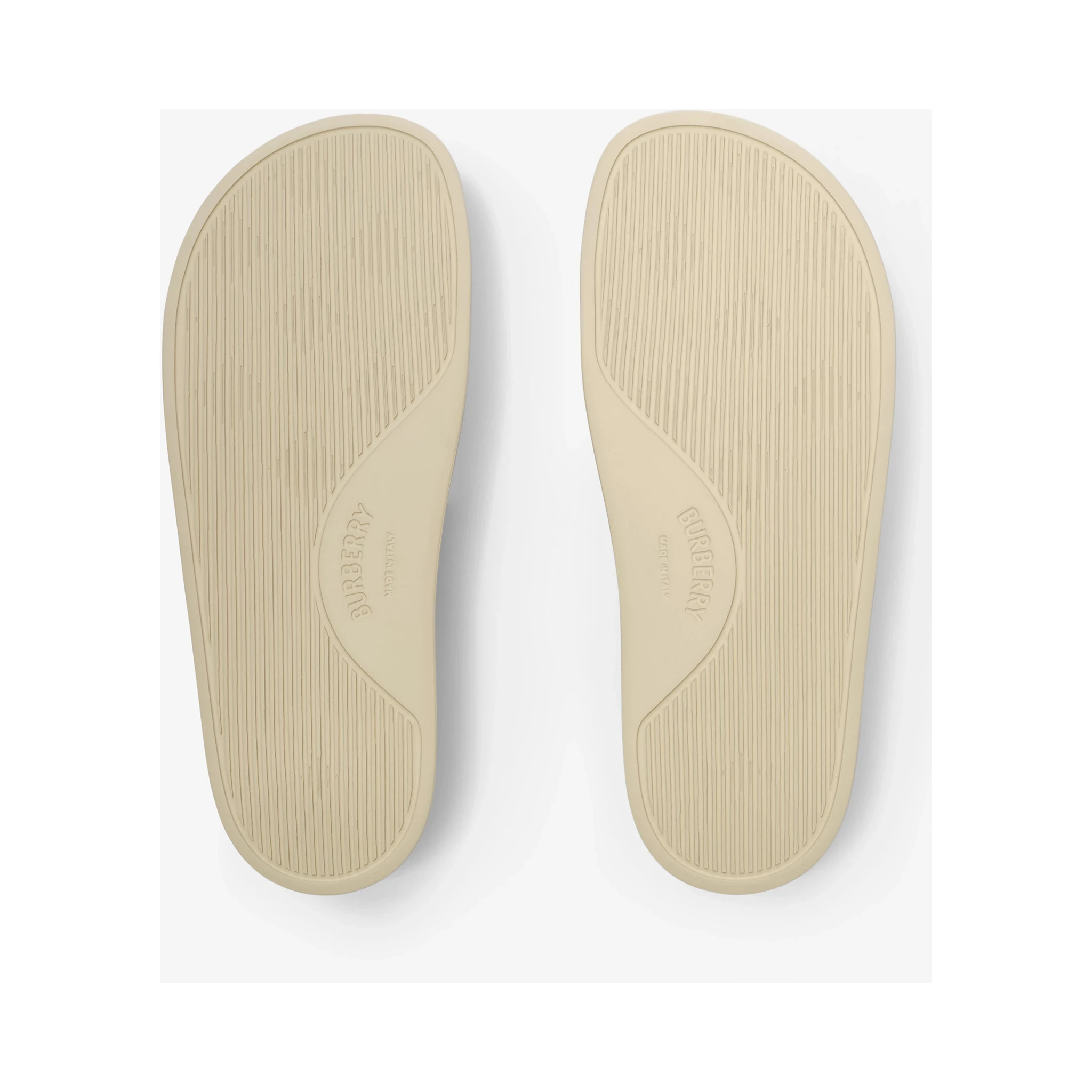 Burberry Flat shoes