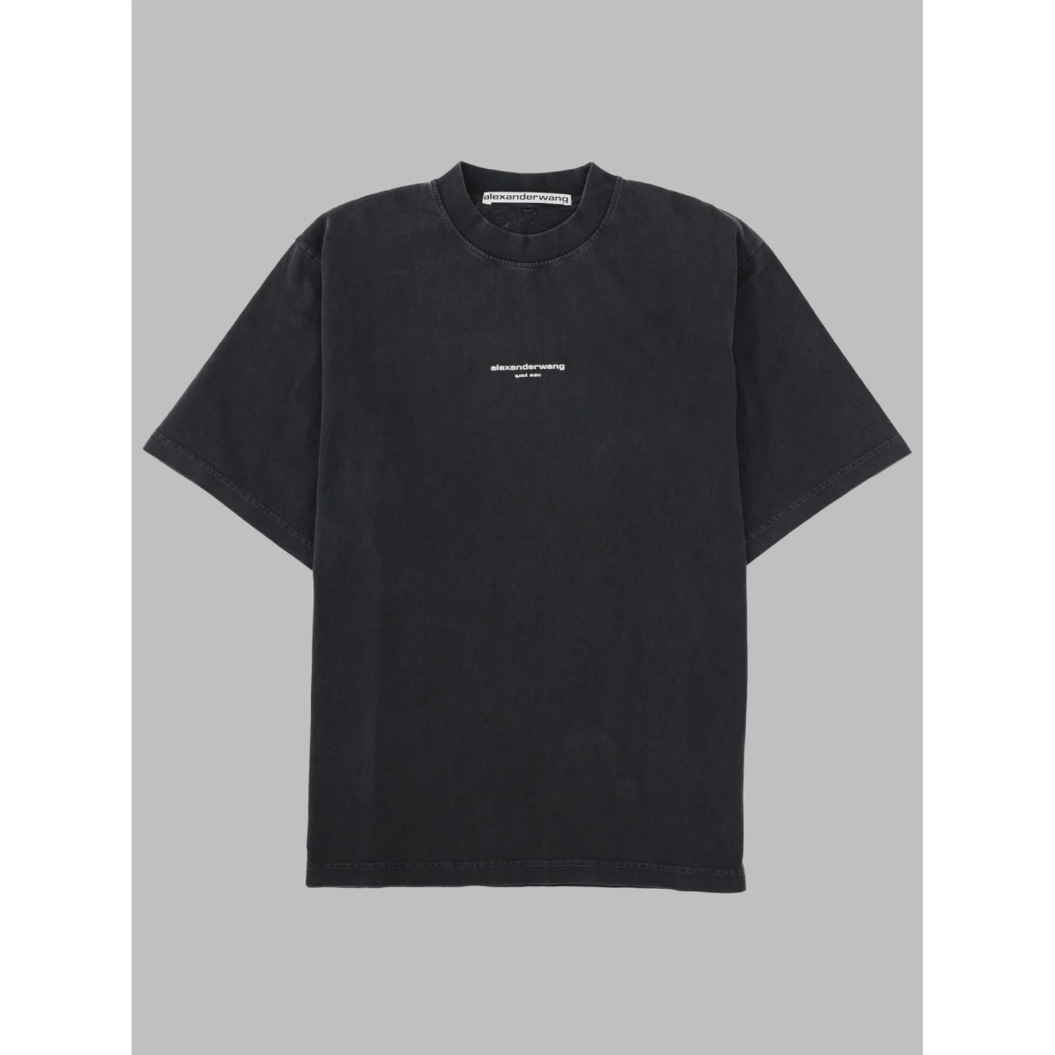 T-SHIRT CON LOGO