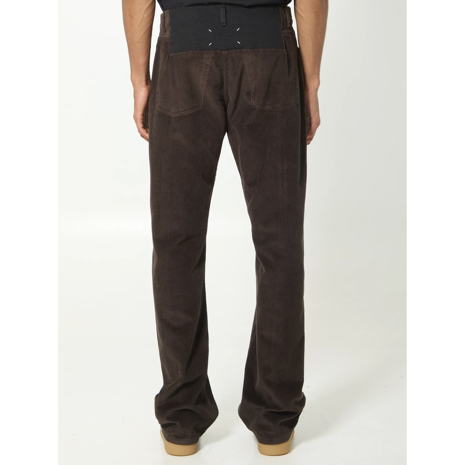 Straight-leg jeans