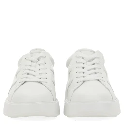 SNEAKER REBEL
