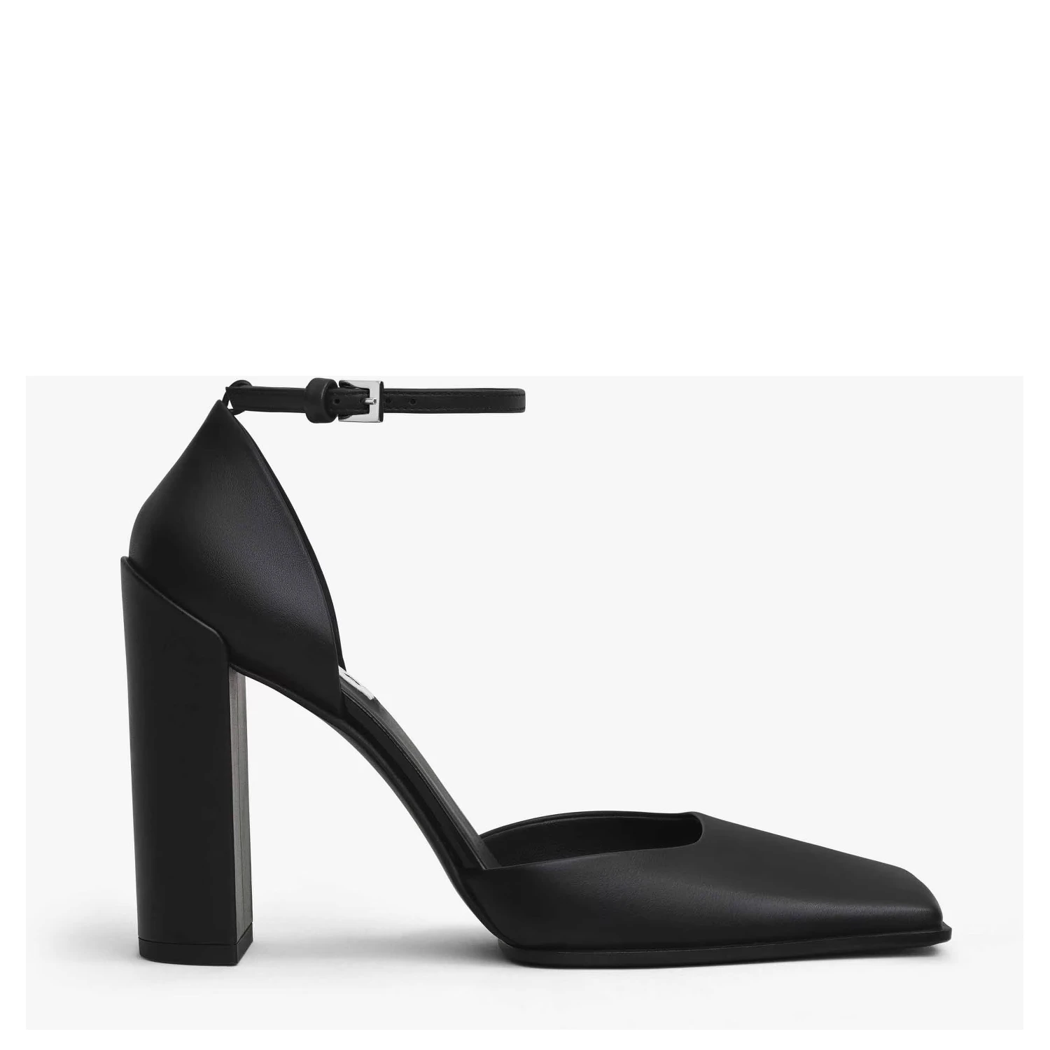 "DOrsay 90" pumps