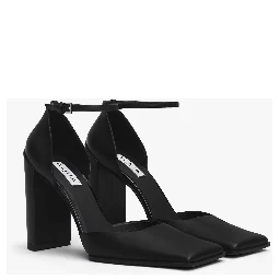 "DOrsay 90" pumps