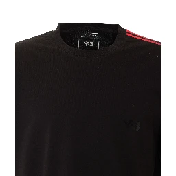 تيشيرتات وبولو سوداء من Y-3