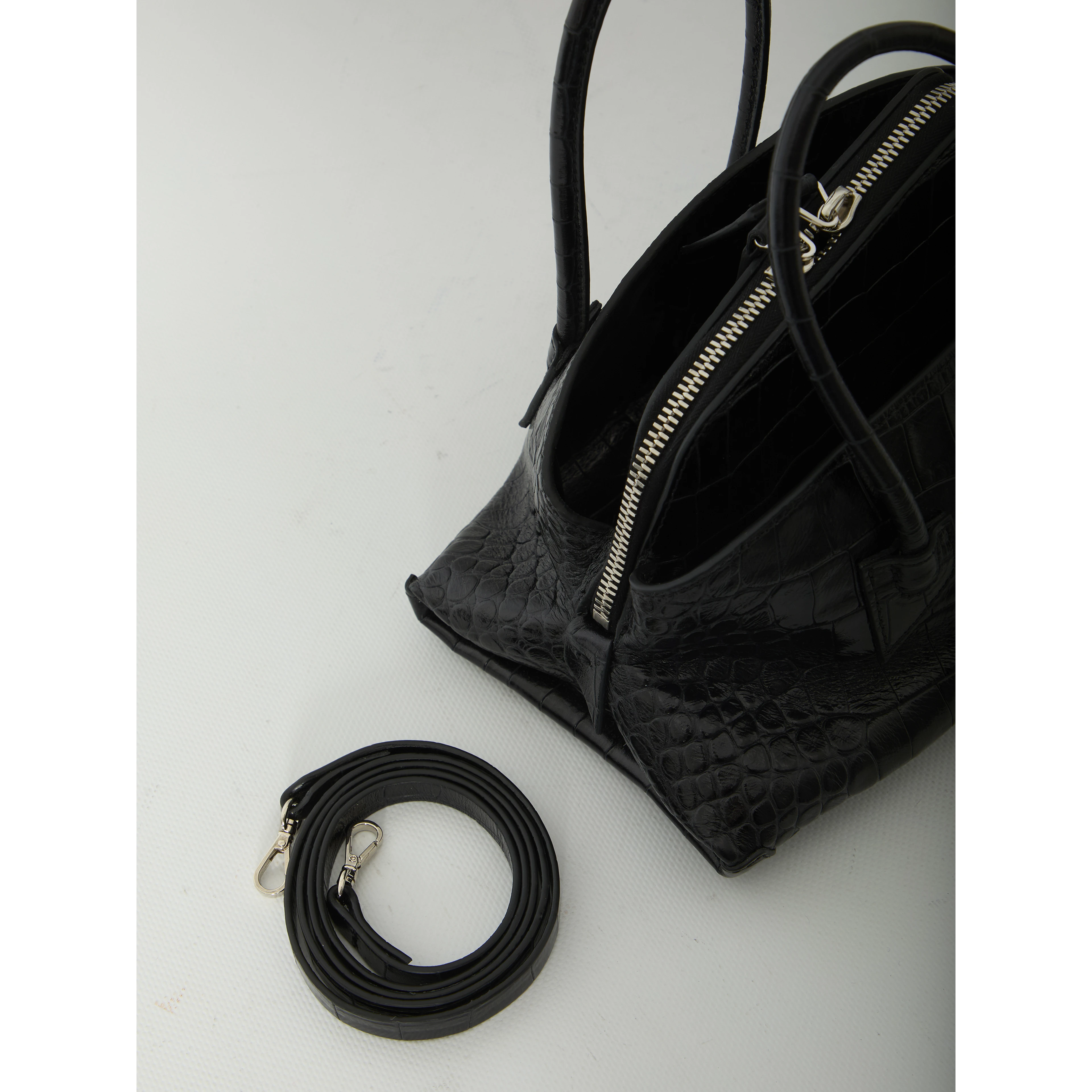La Passeggiata top handle black bag mini