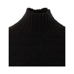 كنزات MM6 Maison Margiela سوداء