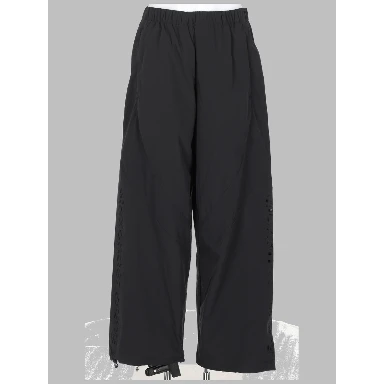 PANTALONE TRUCK CON LOGO TRAFORATO