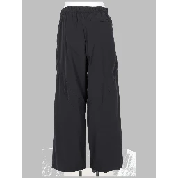 PANTALONE TRUCK CON LOGO TRAFORATO