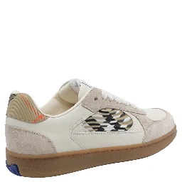 BURBERRY Sneakers Beige