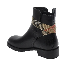 BURBERRY Boots Black
