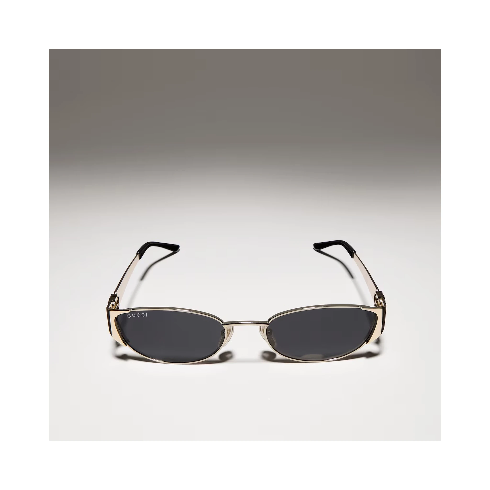 Oval lens sunglasses