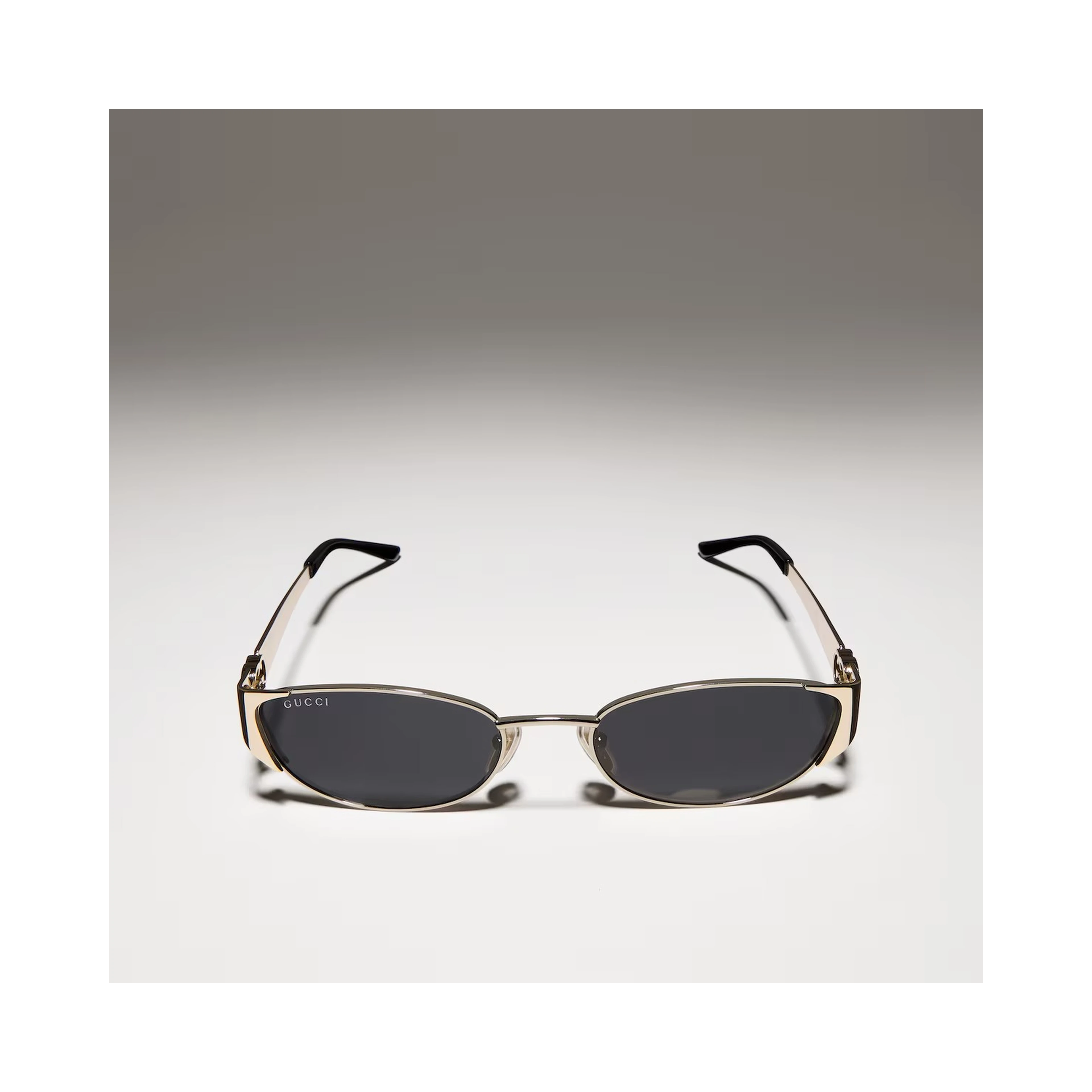 Oval lens sunglasses