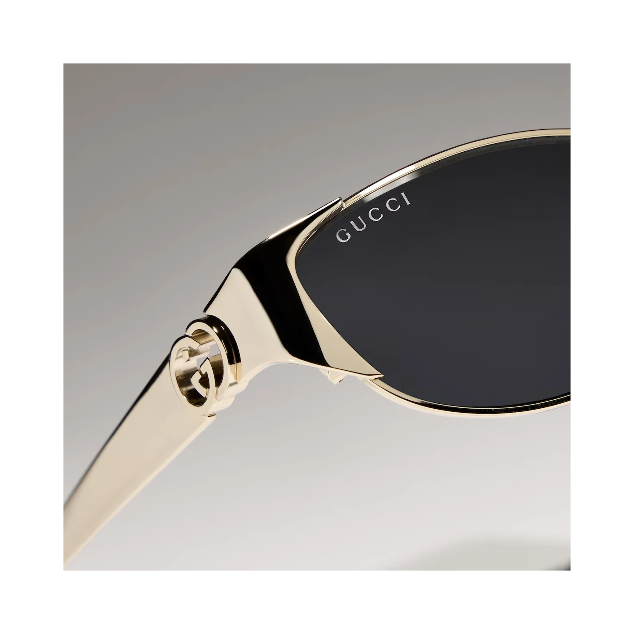 Oval lens sunglasses