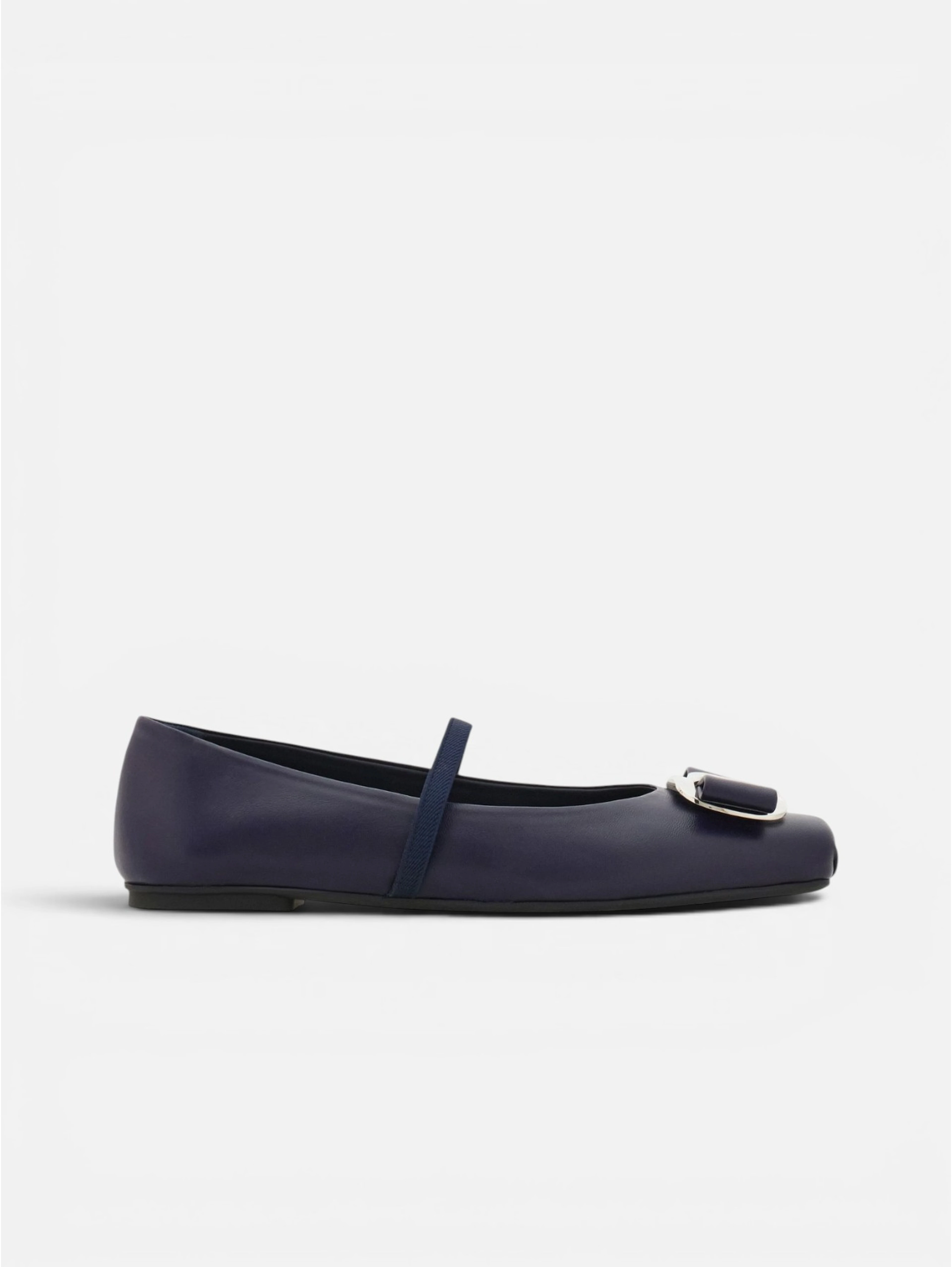 FERRAGAMO ballet flats