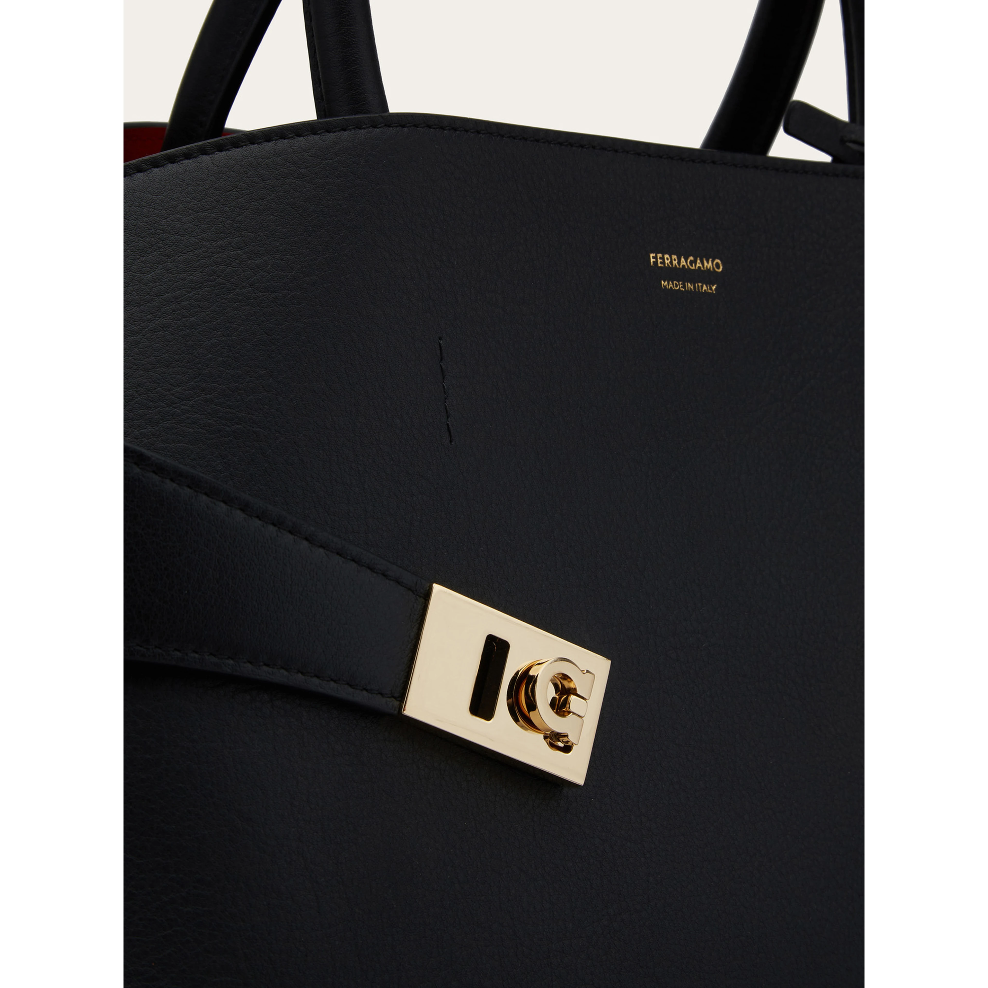 FERRAGAMO handbag
